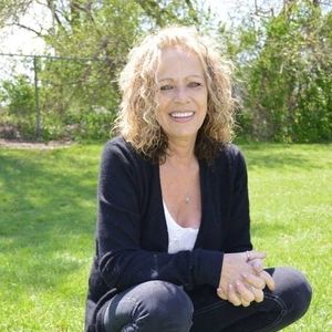 Meet your Posher, Sharon